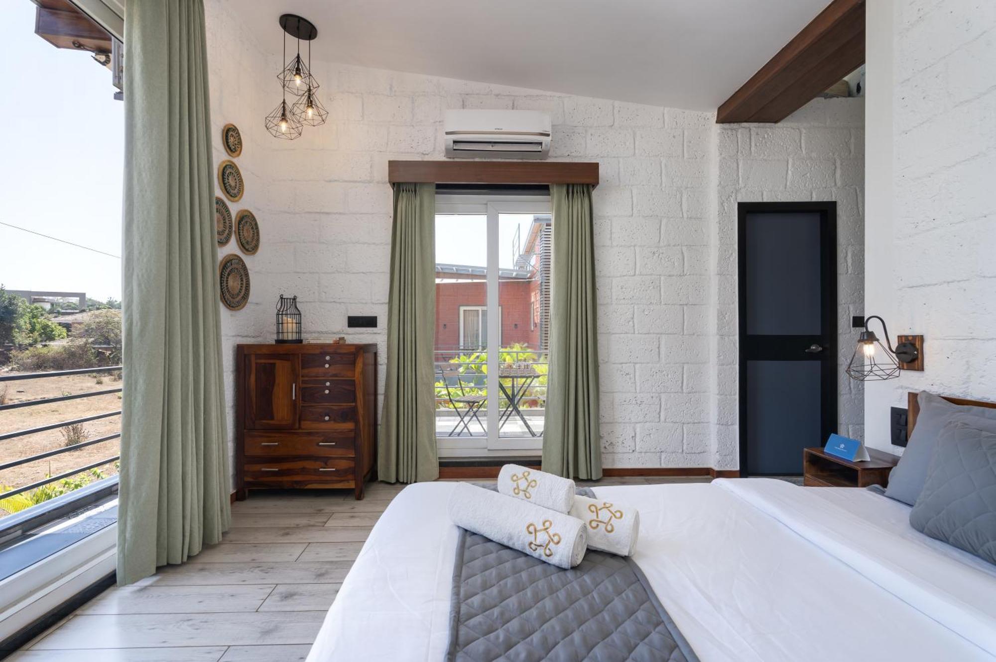 Saffronstays Calvin - 3 Bedroom Pool Villa In Lonavala Exterior photo